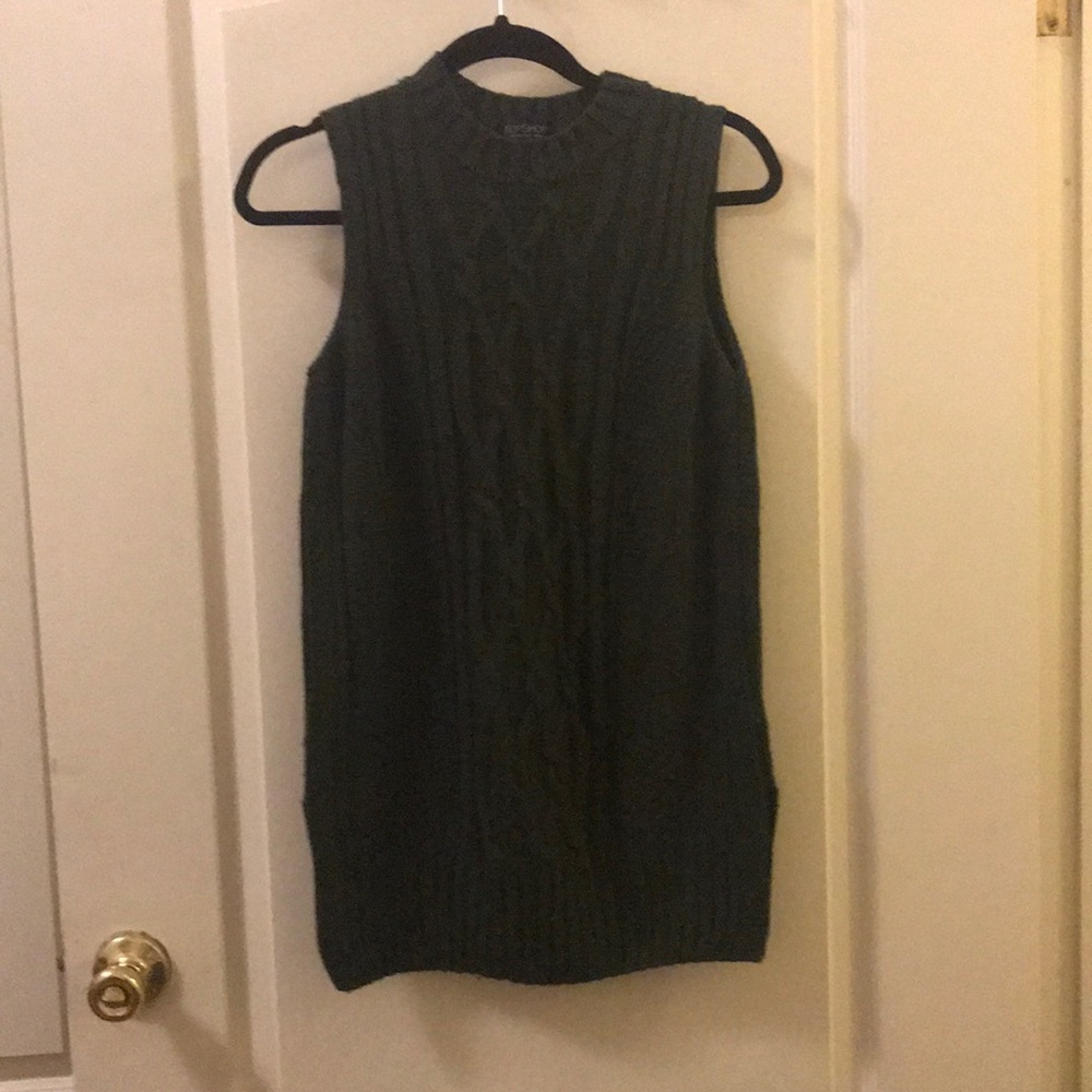 Forrest-green sweater tunic